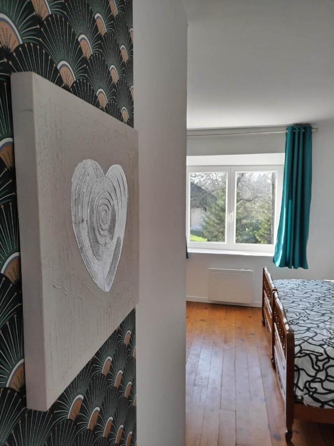 Vila Le Logis Du Bourgneuf Charmante Petite Maison Le Bourgneuf-la-Foret Exteriér fotografie